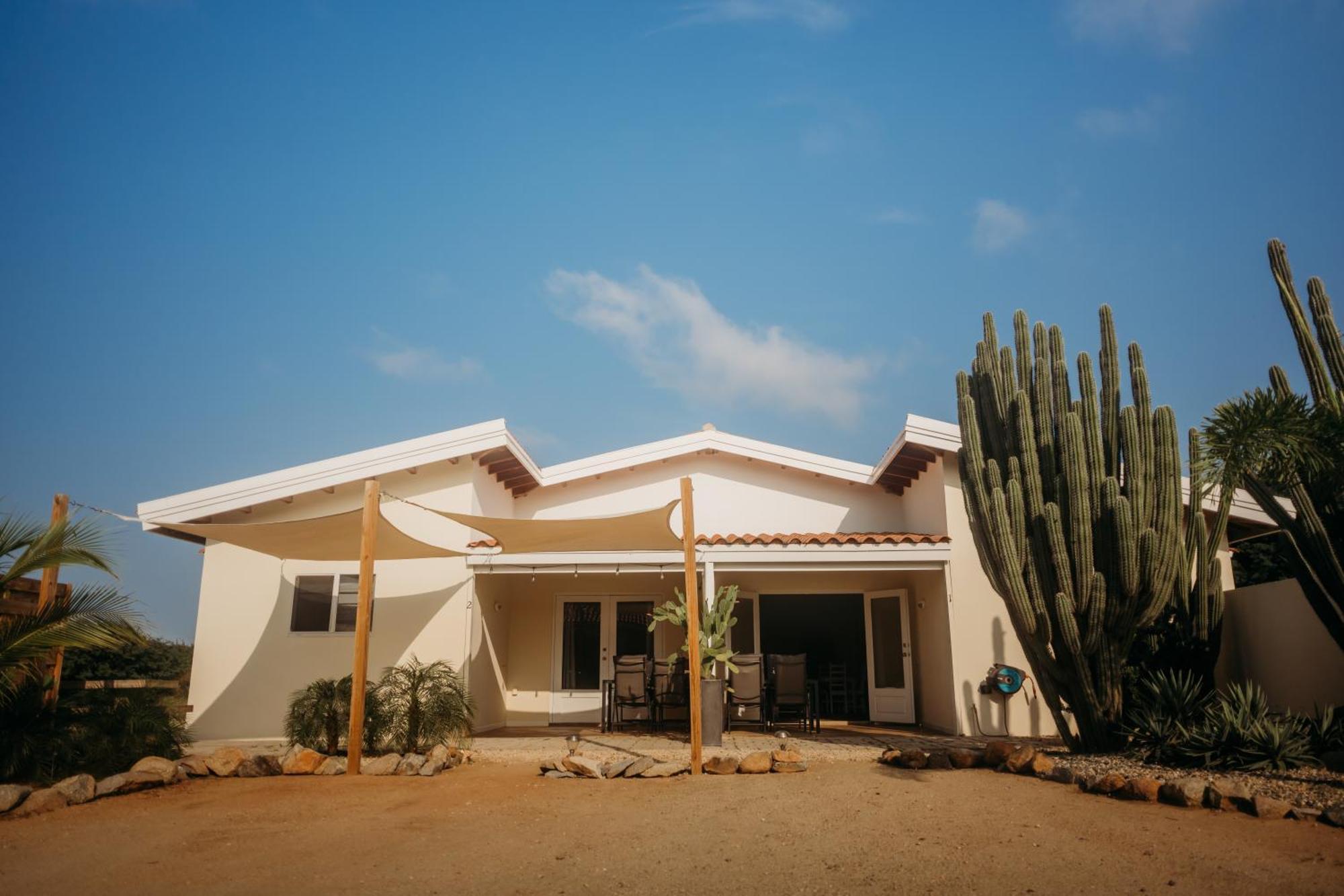 Pura Vida Aruba Appartement Palma Noord Exterior foto